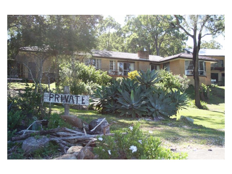 28 The Esplanade, North Arm Cove NSW 2324