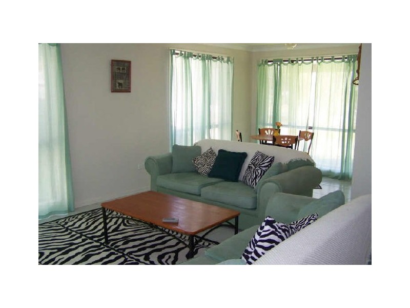 10 Pleasant View Parade, Bundabah NSW 2324