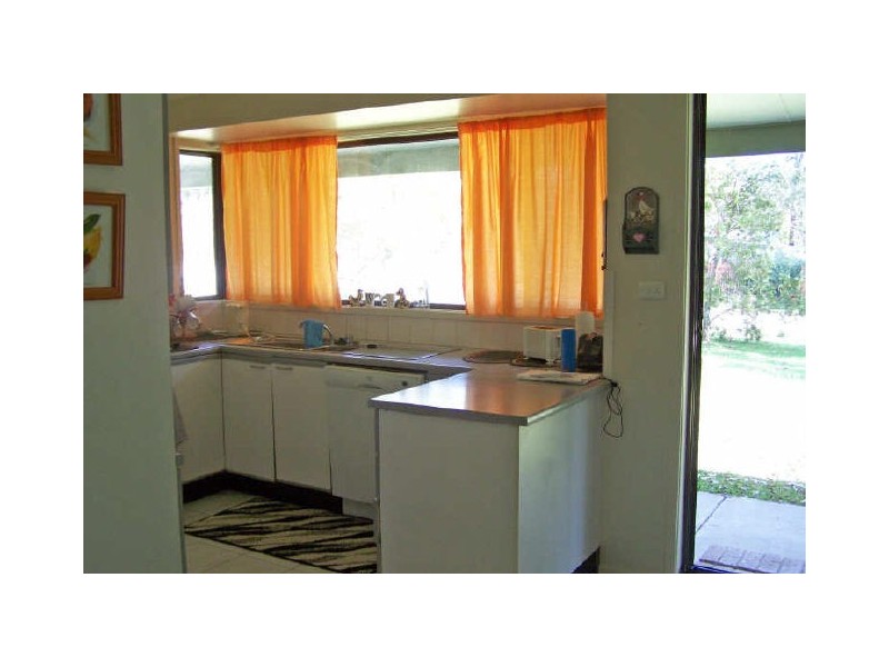 10 Pleasant View Parade, Bundabah NSW 2324