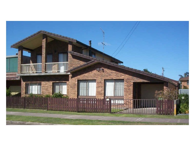 22 Moira Parade, Hawks Nest NSW 2324
