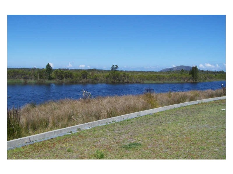 72 Windward Circuit, Tea Gardens NSW 2324