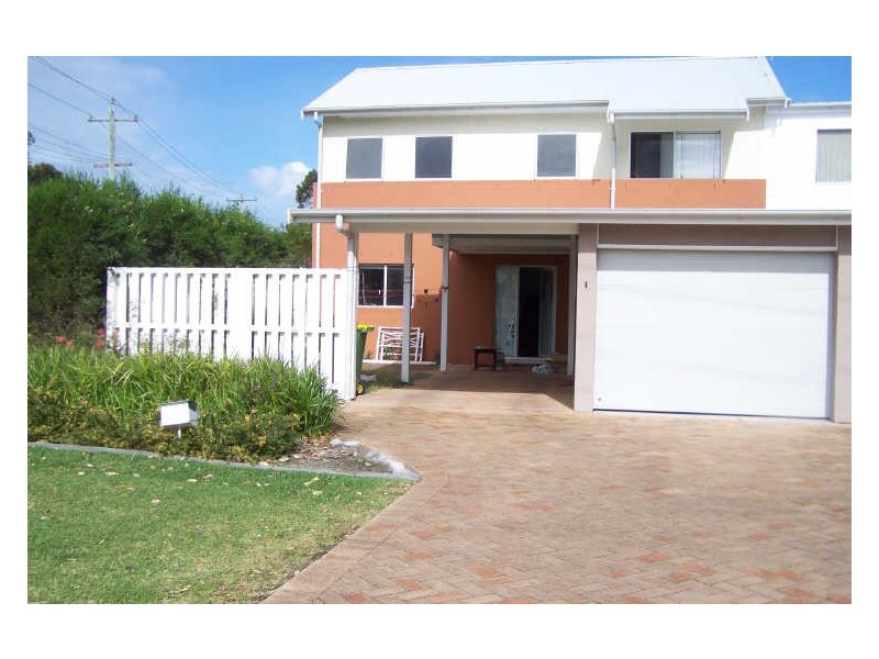20 Yalinbah Street, Tea Gardens NSW 2324