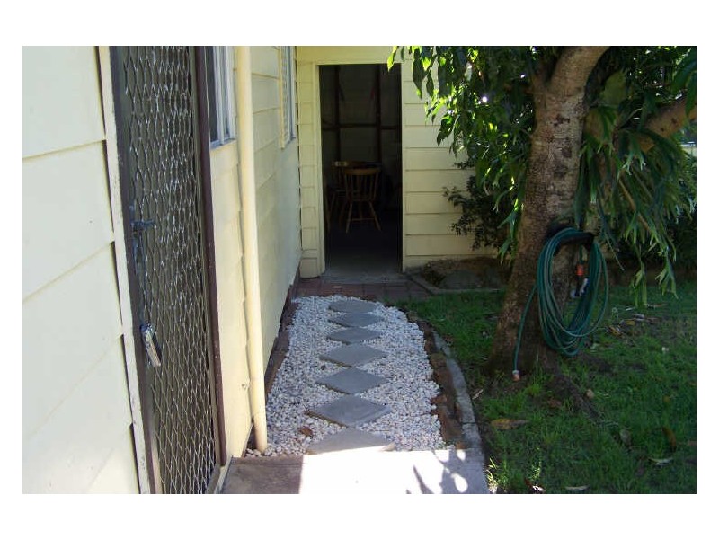 9 Kingfisher Ave, Hawks Nest NSW 2324