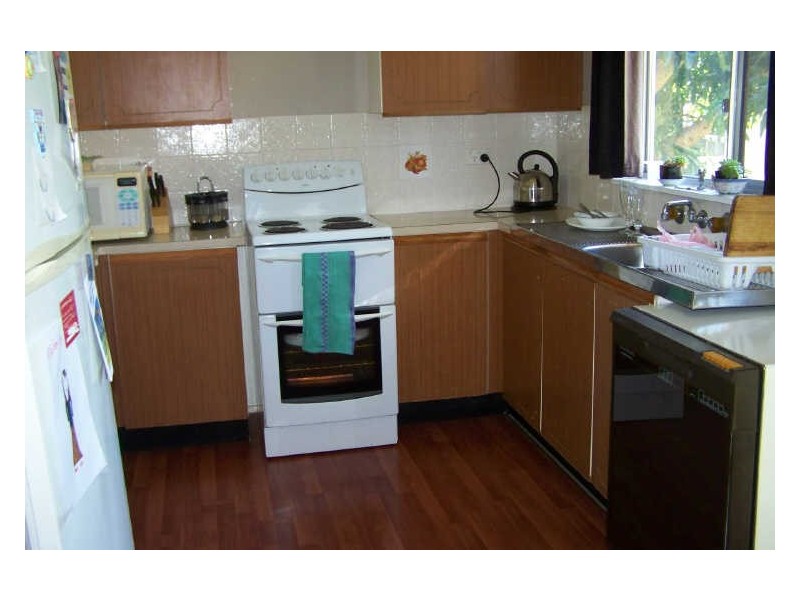 9 Kingfisher Ave, Hawks Nest NSW 2324