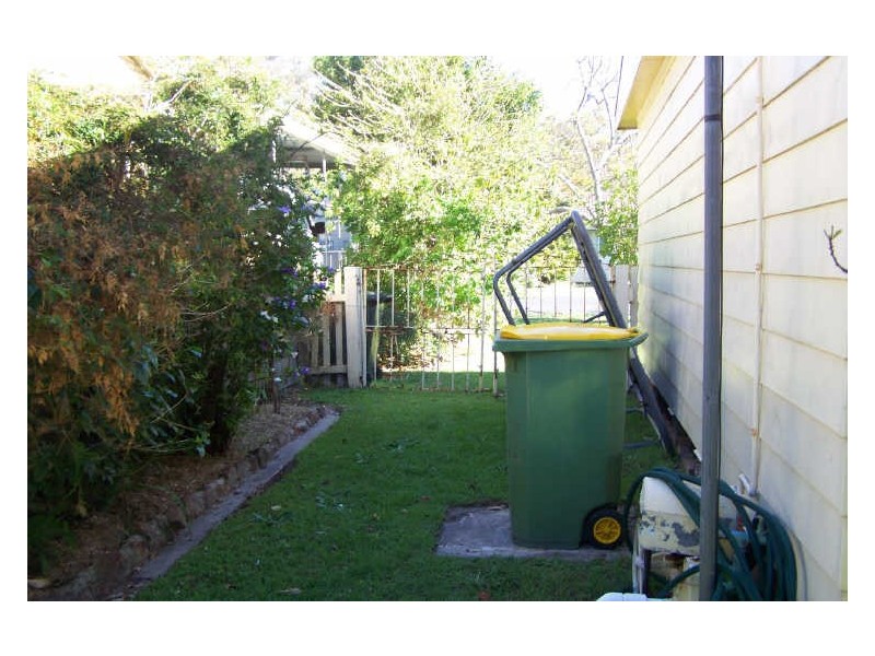 9 Kingfisher Ave, Hawks Nest NSW 2324