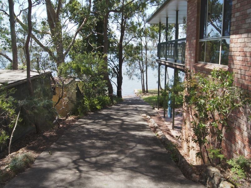 68 Eastslope Way, North Arm Cove NSW 2324