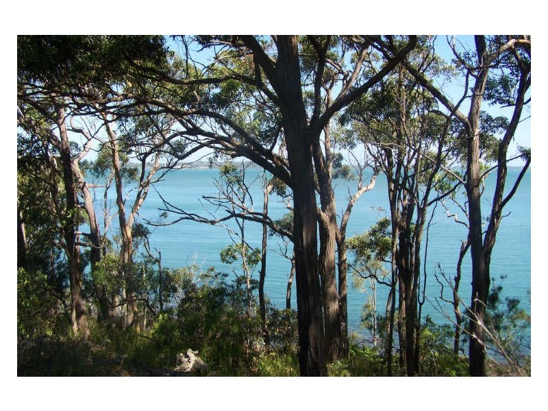 25 The Esplanade, North Arm Cove NSW 2324