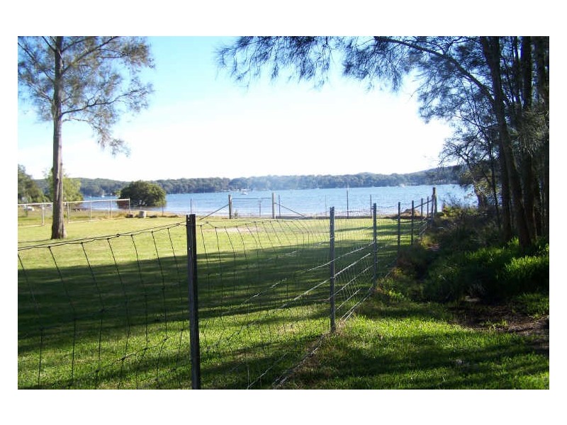 27 Pleasant View Parade, Bundabah NSW 2324