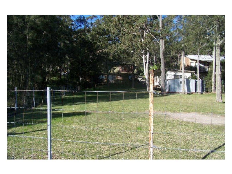 27 Pleasant View Parade, Bundabah NSW 2324