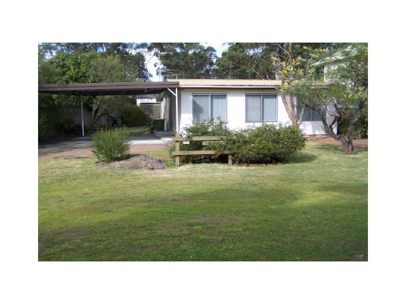 28 Mermaid Avenue, Hawks Nest NSW 2324