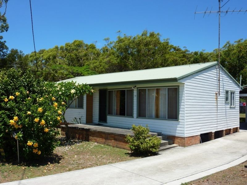 72 YAMBA STREET, Hawks Nest NSW 2324