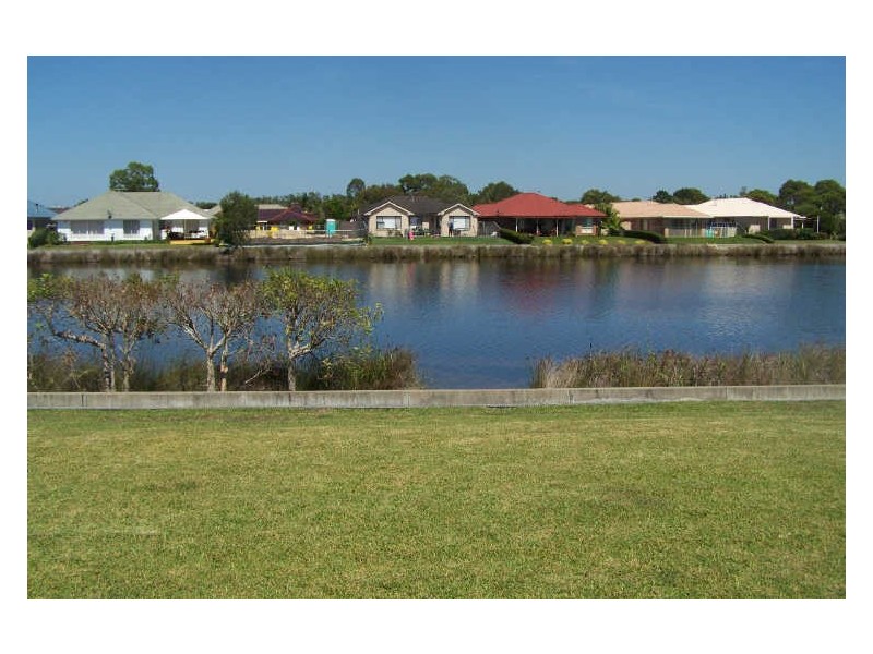 24 Windward Circuit, Tea Gardens NSW 2324