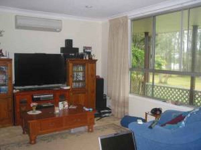 84 Bayview Road, Tea Gardens NSW 2324
