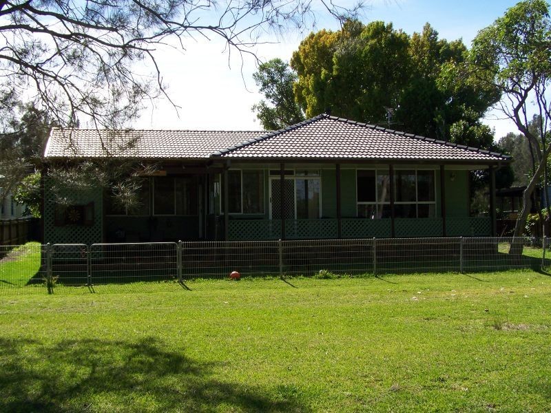 84 Bayview Road, Tea Gardens NSW 2324
