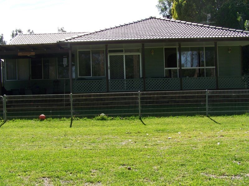 84 Bayview Road, Tea Gardens NSW 2324