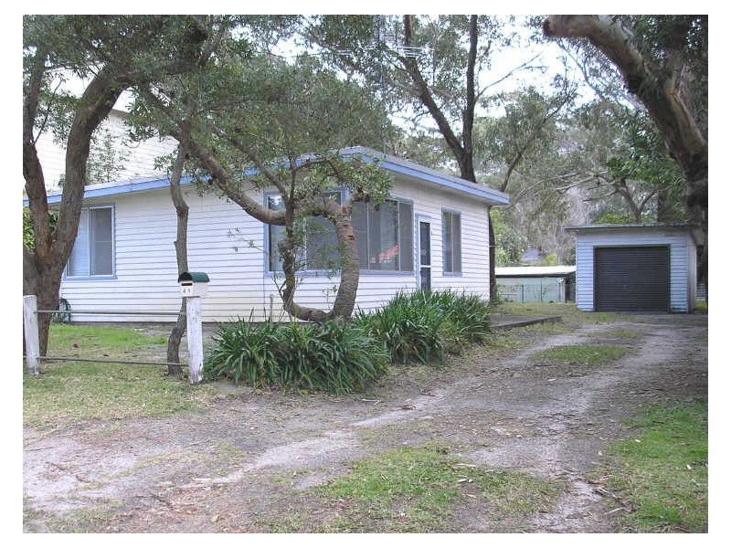 41 Dolphin Avenue, Hawks Nest NSW 2324