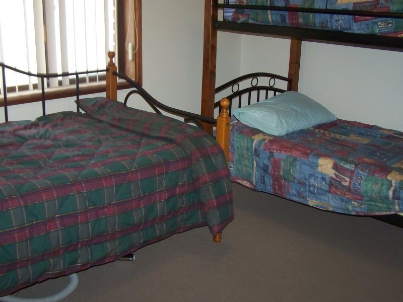 10 Motum Ave, Tea Gardens NSW 2324