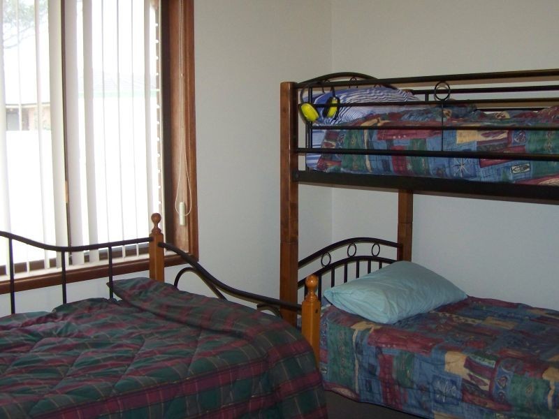 10 Motum Ave, Tea Gardens NSW 2324