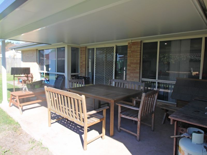 4 Compass Close, Tea Gardens NSW 2324