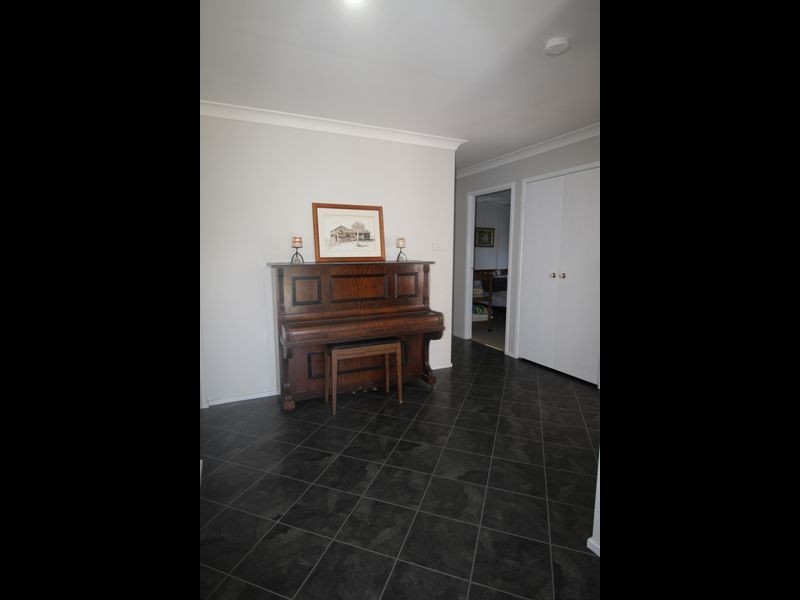 4 Compass Close, Tea Gardens NSW 2324