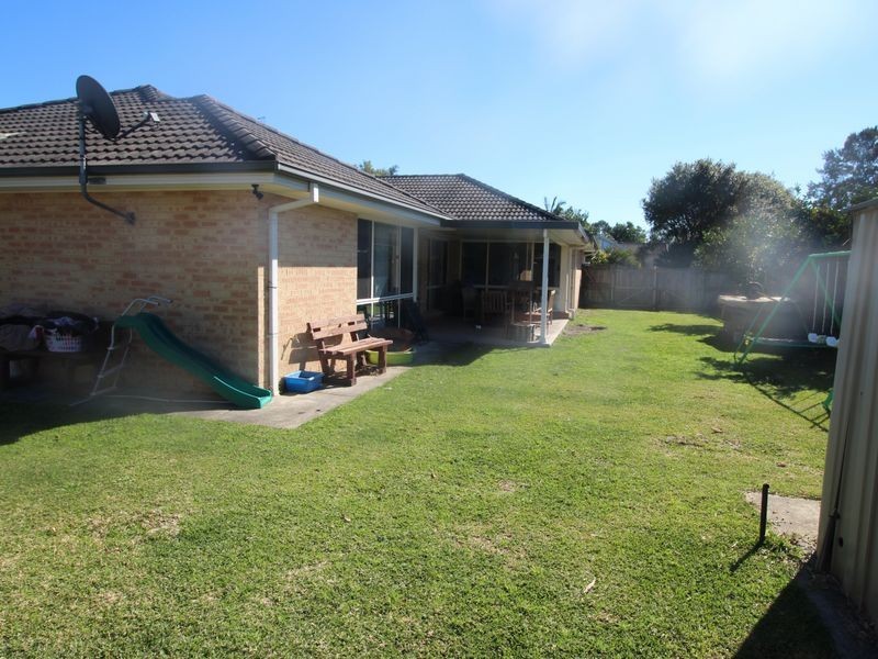 4 Compass Close, Tea Gardens NSW 2324