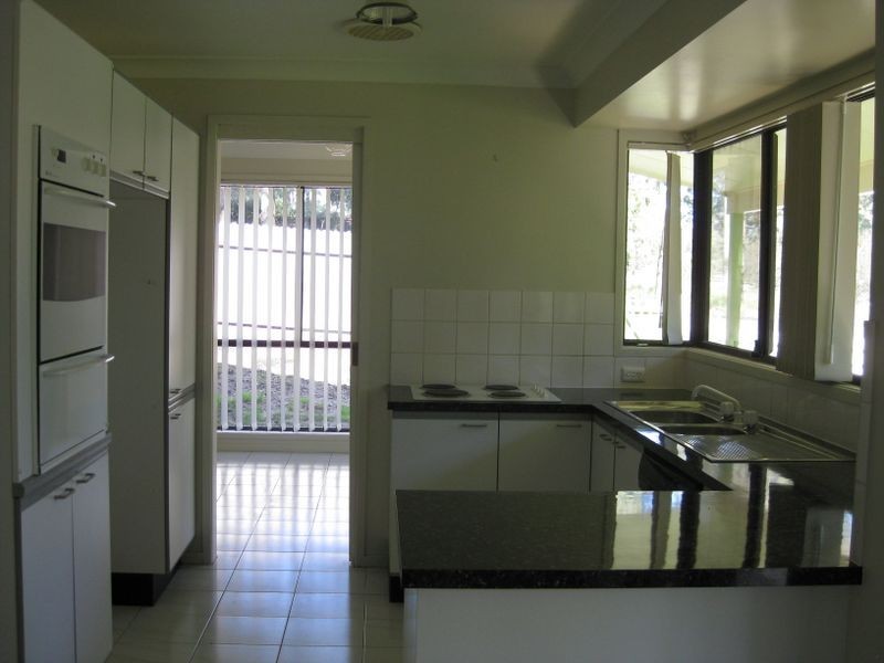 10 Pleasant View Parade, Bundabah NSW 2324