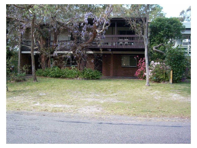 42 IBIS AVENUE, Hawks Nest NSW 2324