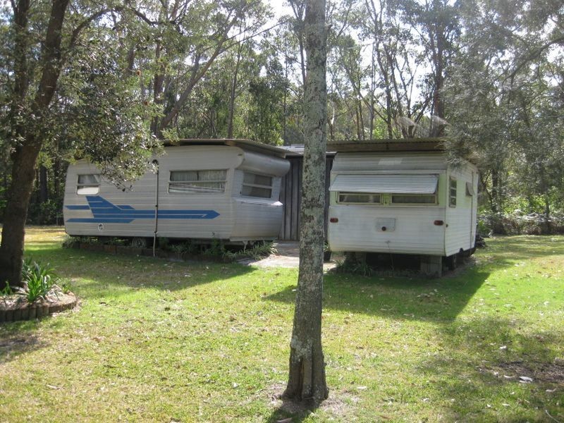 11/12/13 Calcal Street, Pindimar NSW 2324