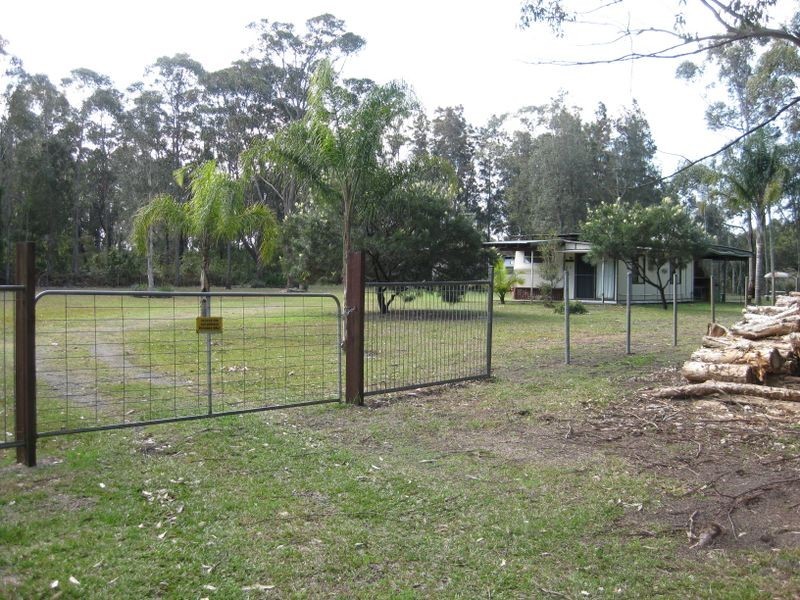 11/12/13 Calcal Street, Pindimar NSW 2324
