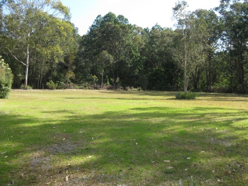 11/12/13 Calcal Street, Pindimar NSW 2324