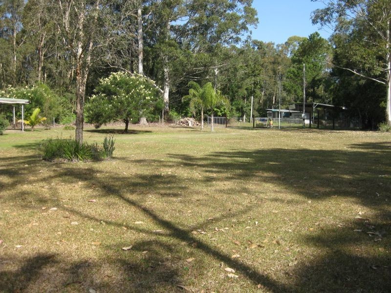 11/12/13 Calcal Street, Pindimar NSW 2324