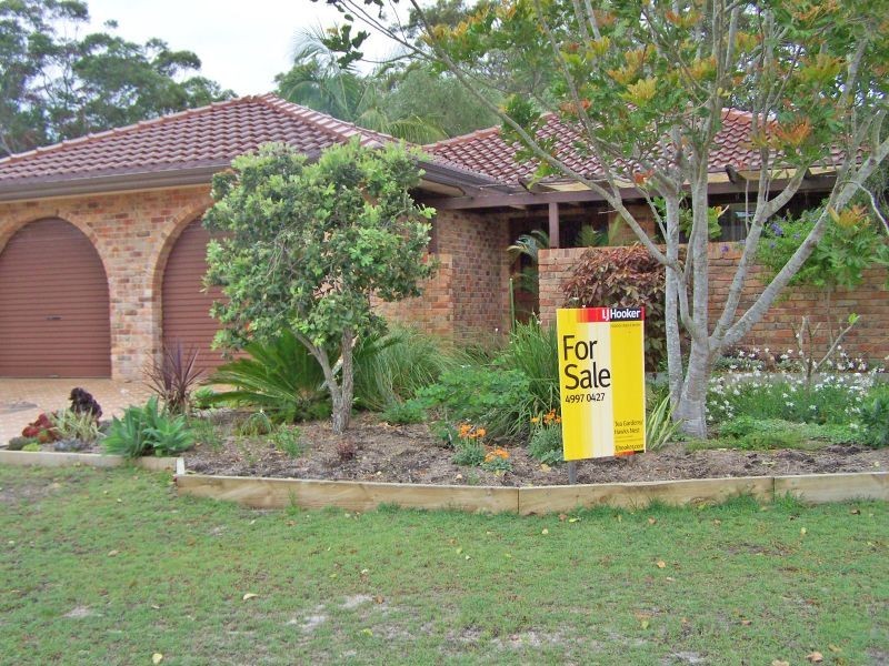 34 Monterra Avenue, Hawks Nest NSW 2324