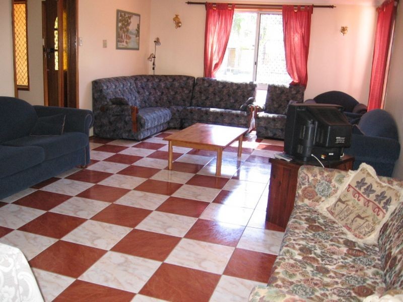 1 Perrumba Street, Hawks Nest NSW 2324