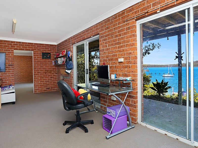 124 Cove Boulevarde, North Arm Cove NSW 2324