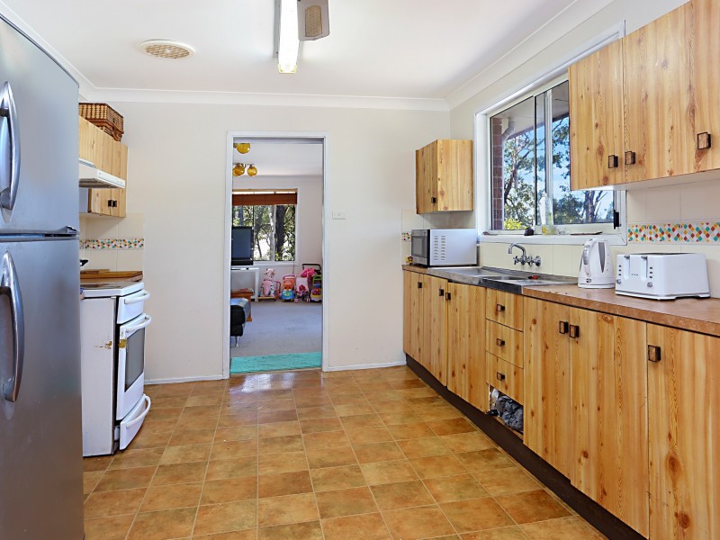 124 Cove Boulevarde, North Arm Cove NSW 2324