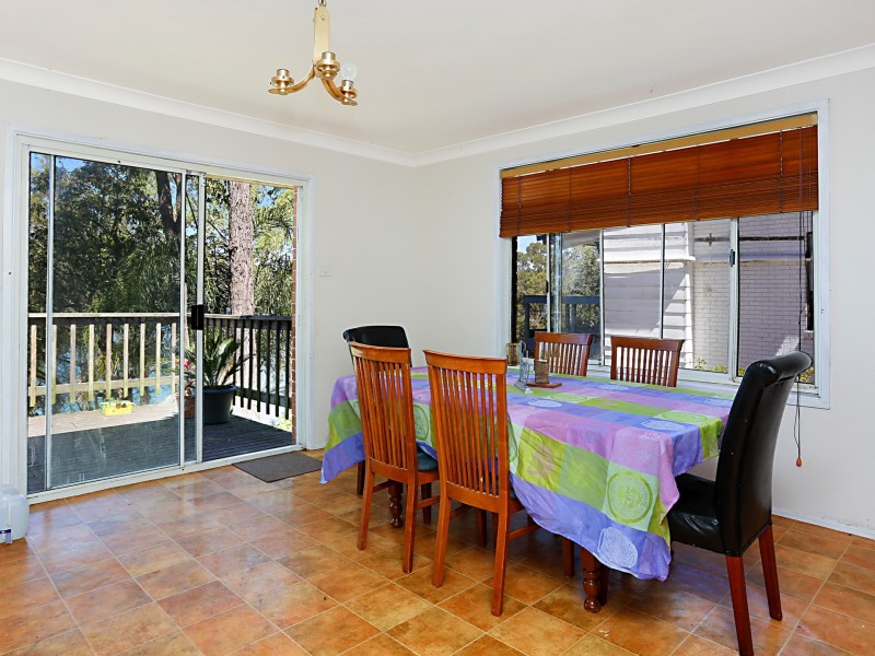124 Cove Boulevarde, North Arm Cove NSW 2324