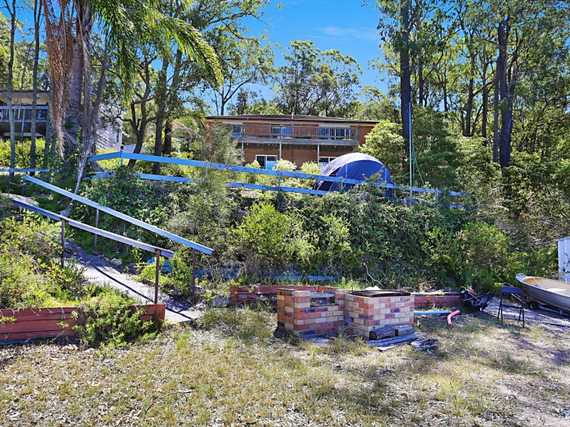 124 Cove Boulevarde, North Arm Cove NSW 2324