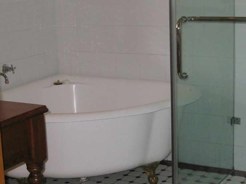 6 The Esplanade, North Arm Cove NSW 2324