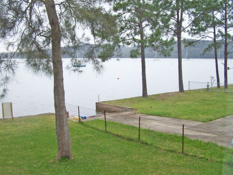 18 Cove Boulevard, North Arm Cove NSW 2324