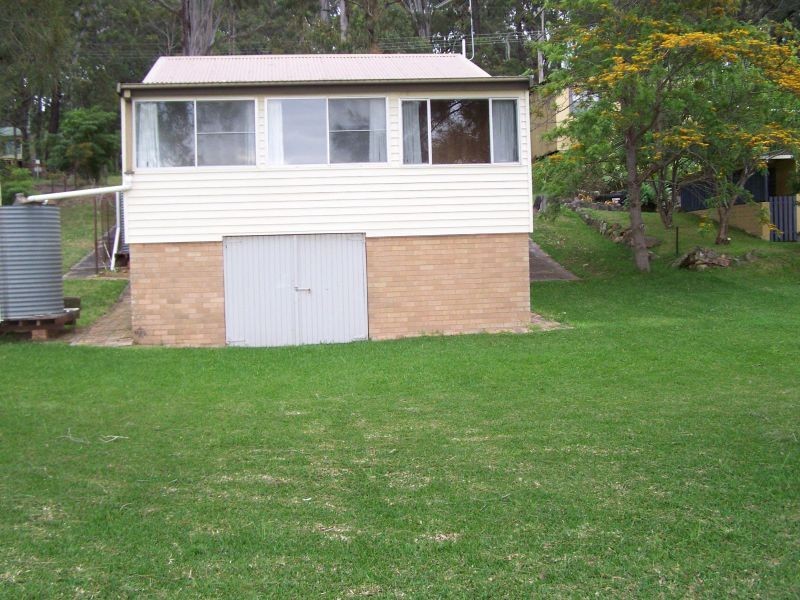 18 Cove Boulevard, North Arm Cove NSW 2324