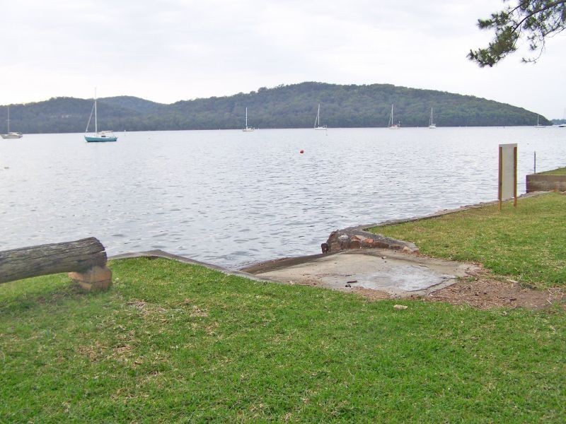 18 Cove Boulevard, North Arm Cove NSW 2324