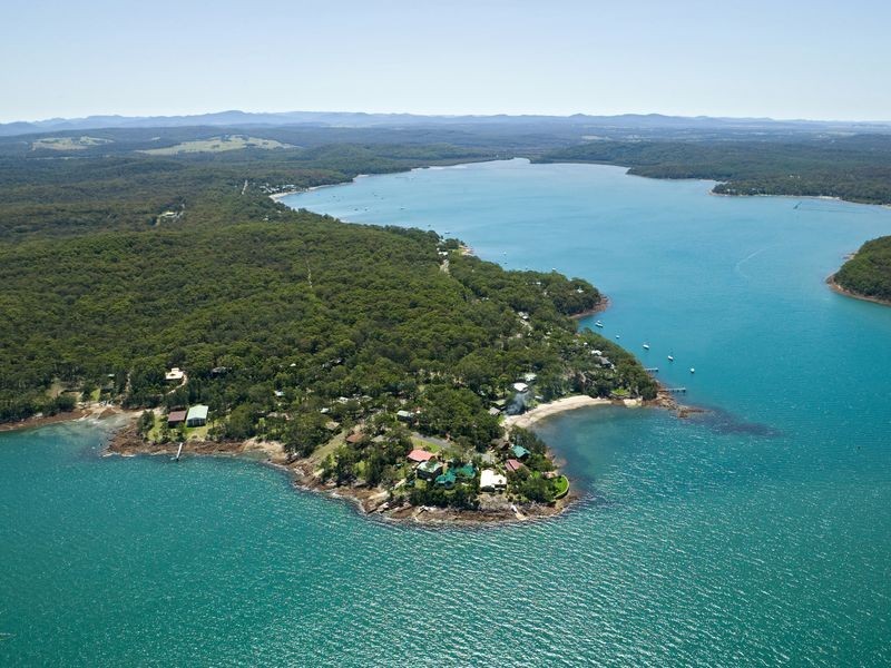 18 Cove Boulevard, North Arm Cove NSW 2324
