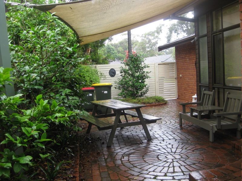 1&2/4 Carinya Close, Hawks Nest NSW 2324