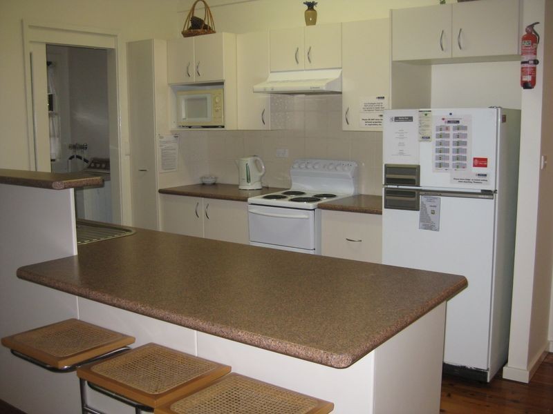 1&2/4 Carinya Close, Hawks Nest NSW 2324