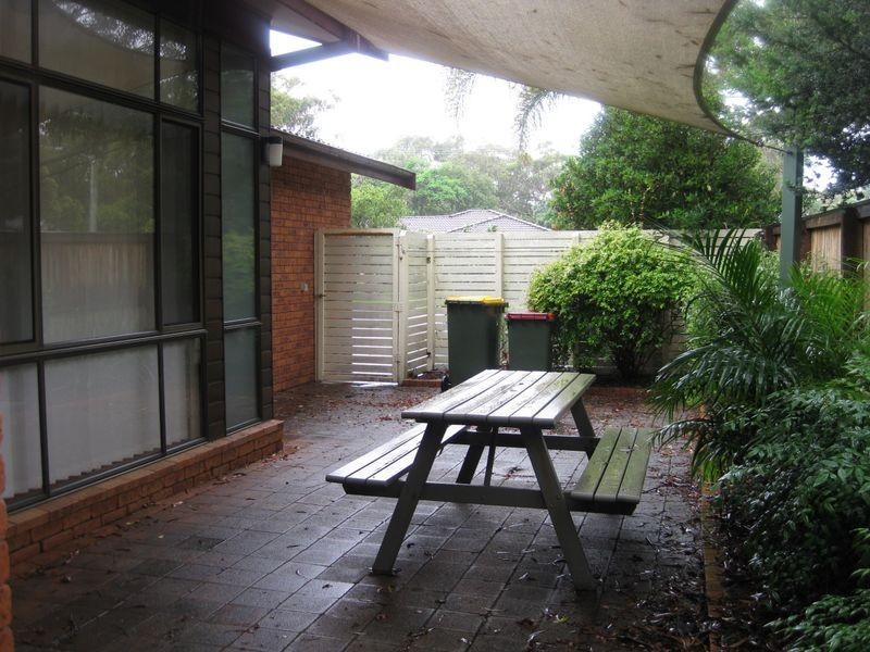 1&2/4 Carinya Close, Hawks Nest NSW 2324