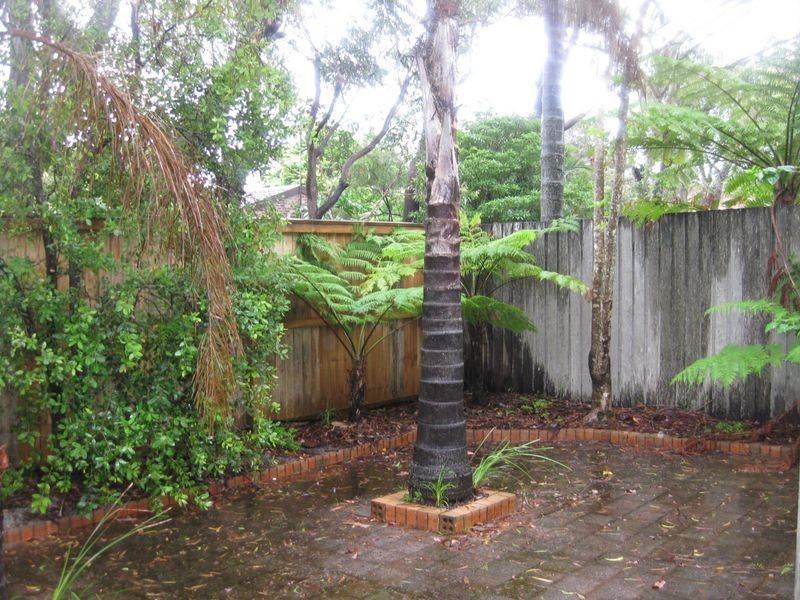 1&2/4 Carinya Close, Hawks Nest NSW 2324