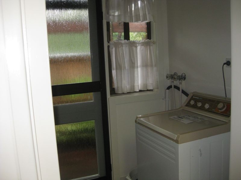 1&2/4 Carinya Close, Hawks Nest NSW 2324