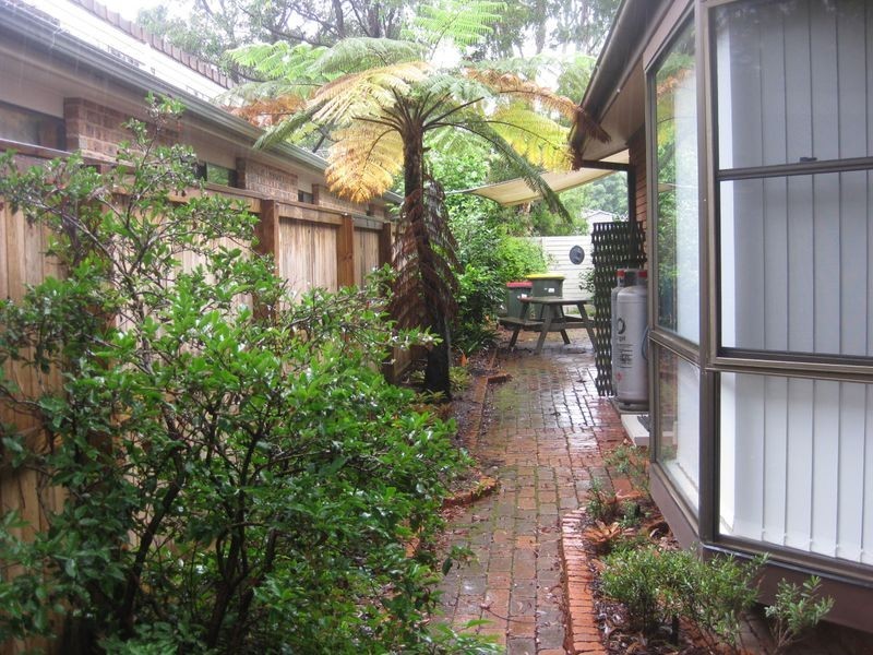 1&2/4 Carinya Close, Hawks Nest NSW 2324