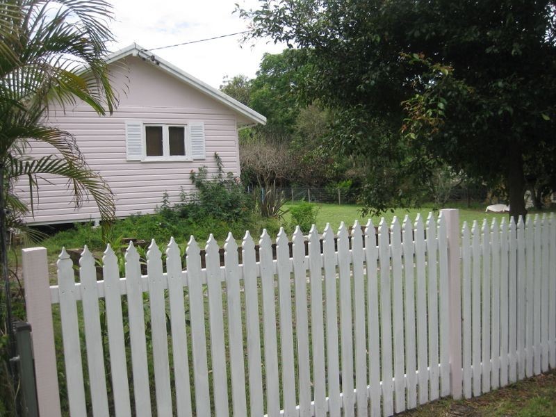 35 Binda Street, Hawks Nest NSW 2324