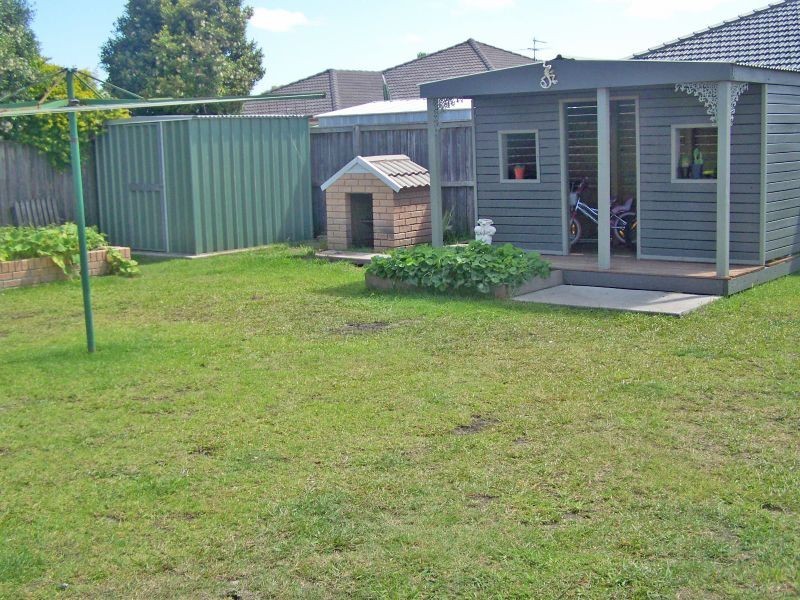 12 Billabong Avenue, Tea Gardens NSW 2324